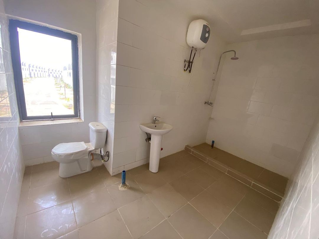 AhanotuIkenna's tweet image. Sale: 4-bed terrace duplex (no bq). Location: Lifecamp. Price: 65m #AbujaTwitterCommunity #INECElectionResult @AbujaLandLady @ABUJAPLUG @abujastreets @buj_landlord @Hero_Singx @KingOpeOfAbj @Mayorstilldey4u @IamJohnkelvin @AbujaLagosBoy