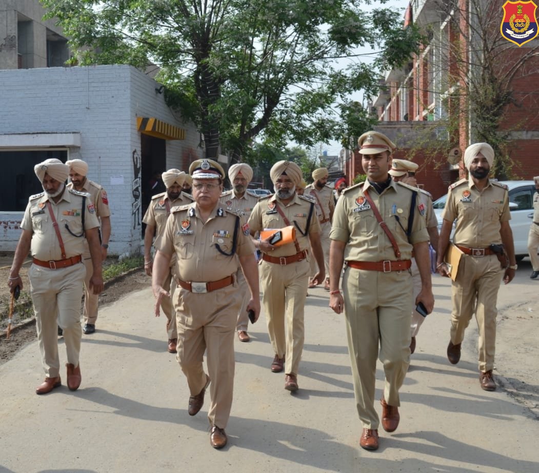 PP_Gurdaspur's tweet image. Today, ADGP, Human Rights Punjab inspected the Police Line following the weekly parade and Mob drill conducted by District Gurdaspur Police.

#generalparade
#mobdrill