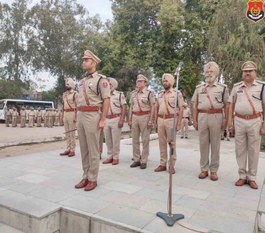 PP_Gurdaspur's tweet image. Today, ADGP, Human Rights Punjab inspected the Police Line following the weekly parade and Mob drill conducted by District Gurdaspur Police.

#generalparade
#mobdrill