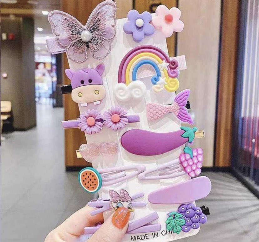 CuteVelvetsUG's tweet photo. Add some serious cuteness to
your child's👧hair game! Our hair accessories are here to make every hairstyle fun and playful.🌈From cute bows to charming🦄headbands, we've got everything your little one needs to shine.✨
#ChildrensHairAccessories
#CutenessOverload #HairGameOnPoint https://t.co/JQeYBxN7Ev