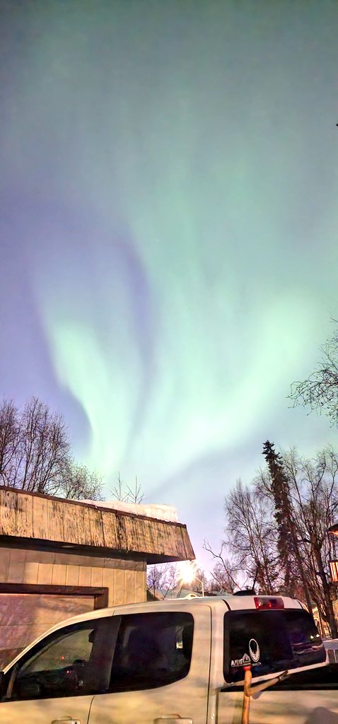 Danika711's tweet photo. @spacewxwatch https://t.co/MpMe6Mic27