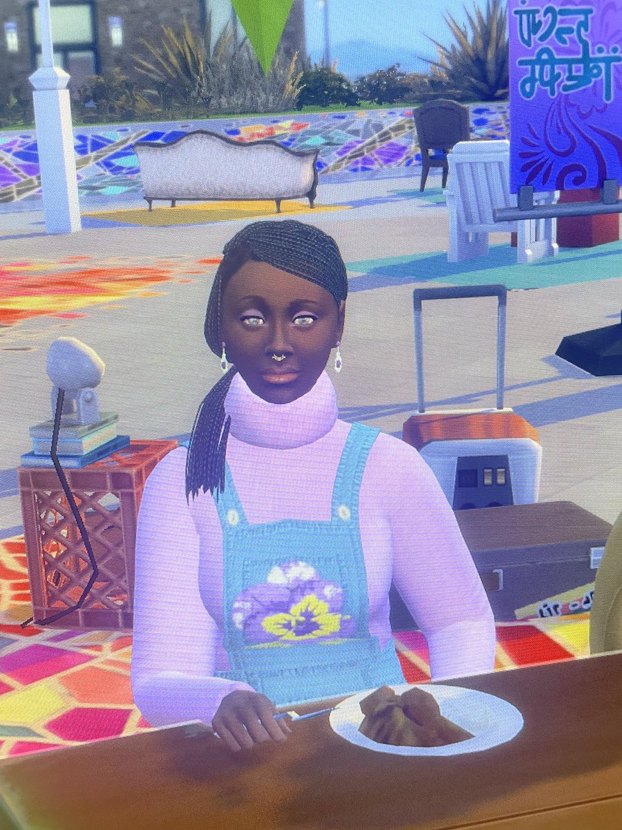 SimmerChaotic's tweet photo. She hit the flea market, tried delicious food and met a celebrity named Judith! 

#sims4 #Sims4mods #sims4legacy #sims4cc #sims4roleplay #eagames #content #gamingcommunity #pc #sims4growingtogether https://t.co/WiHKWwX9KR