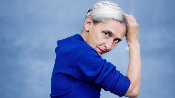 INVITÉE | Anne Teresa de Keersmaeker, 8:30 #MusiqueMatin

La chorégraphe est au Châtelet pour la création française de "Mystery Sonatas /for Rosa" sur la musique de Biber avec les danseurs de Rosas &amp; l'ensemble Gli Incogniti d’Amandine Beyer 🎻 

radiofrance.fr/francemusique/…