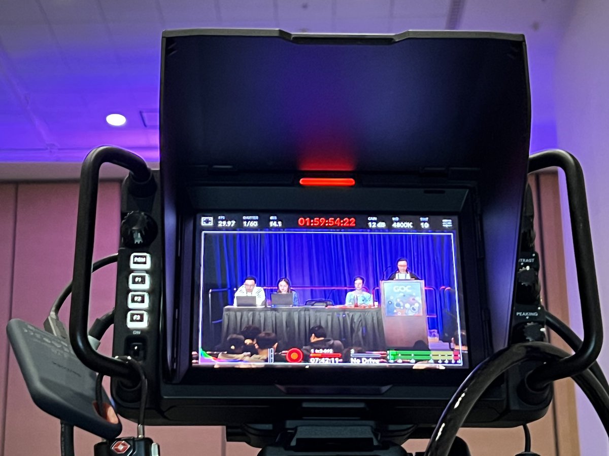 ThunderFireUX's tweet image. ThunderFire UX&apos;s Data Mining Engineer Shun Bao &amp;amp; UX Research Manager Xinhui Zhang presented &quot;Moving the Needle: Microtalks on Data-Backed Design Changes&quot; at @Official_GDC.
So many audience today, thanks everyone for coming!💜💜💜
#GDC23 #Microtalks