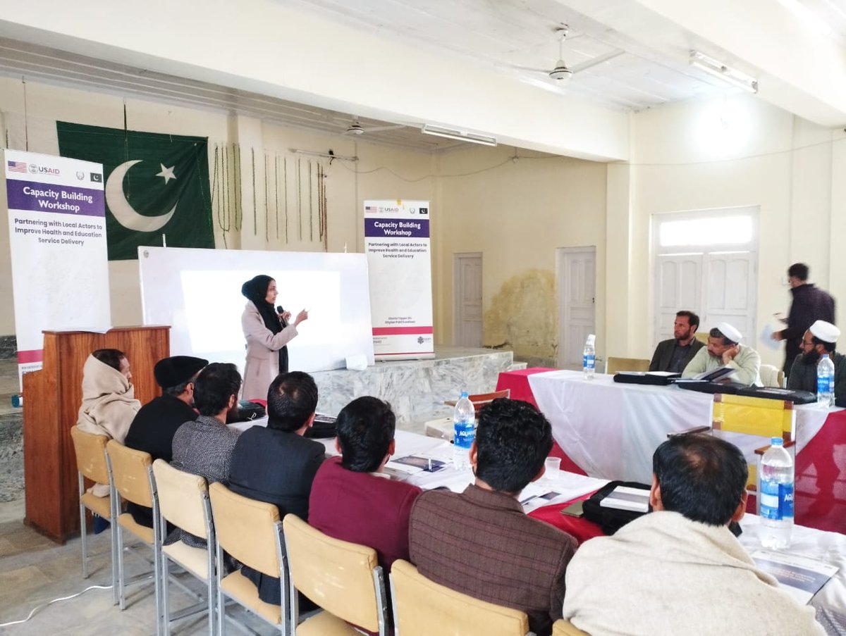 SDPIPakistan's tweet photo. "Concept of Citizen Report Card to use #data for #need #identification and #measuring #progress of #education and #health #servicedelivery, during trainings by SDPI in Upper Dir, under 
@USAID_Pakistan @NPI_EXPAND
HDA Progm @PalladiumImpact"
@tabassum_rabia
@Qashah https://t.co/aLV6g2Lyr1