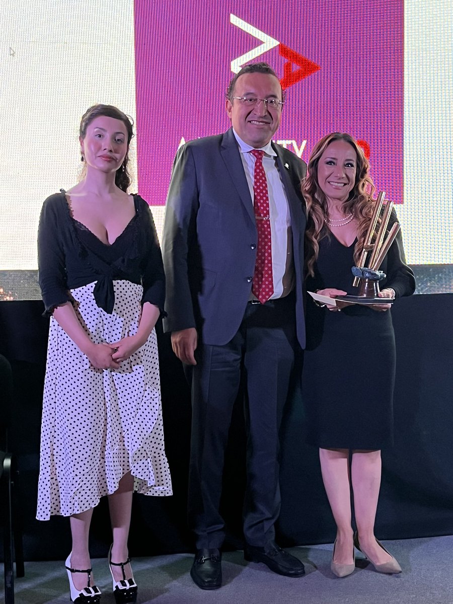 El ganador al Mejor artículo de opinió fue <a href="/IASEMexico/">IASE México</a>, por promover el avance de las empresas en la implementación ESG en #México. 

¡Felicidades!

#PremiosGanarGanar