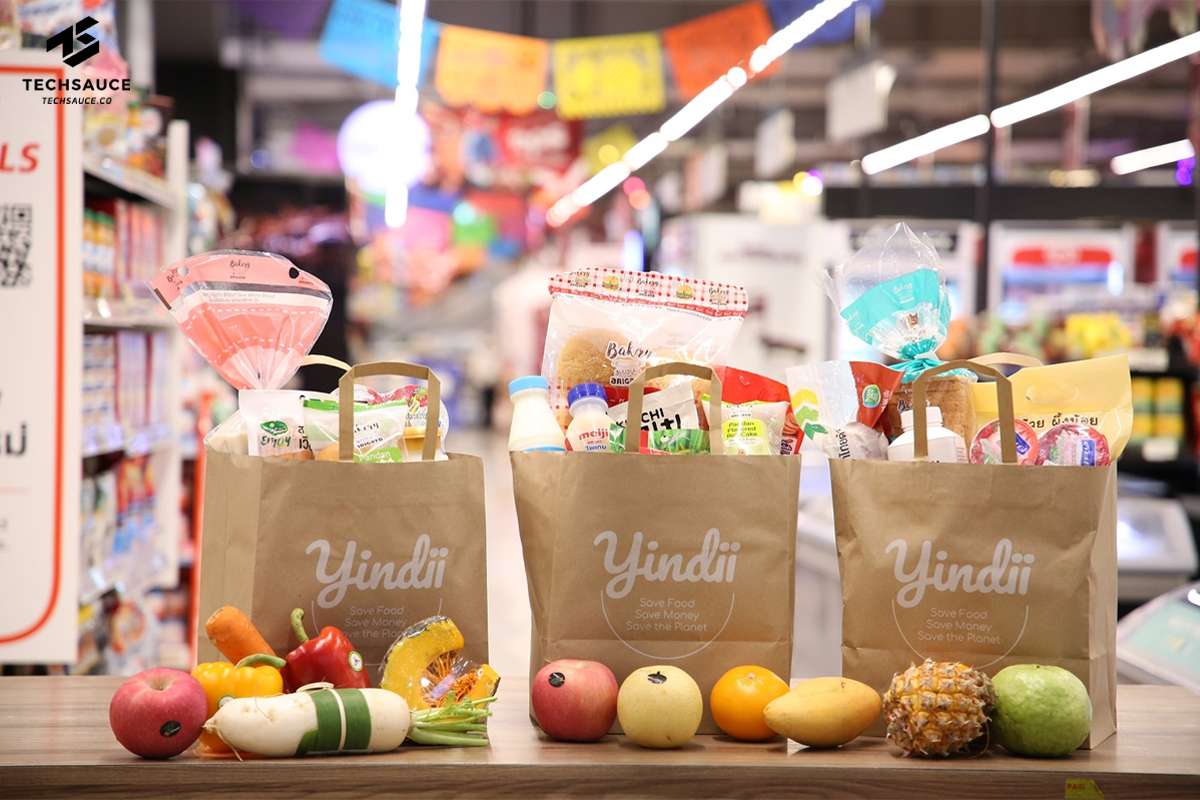Yindii_app's tweet photo. Repost @techsauceth : Tops จับมือ Yindii สตาร์ทอัพด้าน Food Tech ปั้นโมเดลเปลี่ยนอาหารส่วนเกิน เป็น Surprise Bag @topsthailand  

ที่มา: https://t.co/QXcqsSrP76 #tops #yindii #savefood #sustainability https://t.co/eEAVFvK4oF