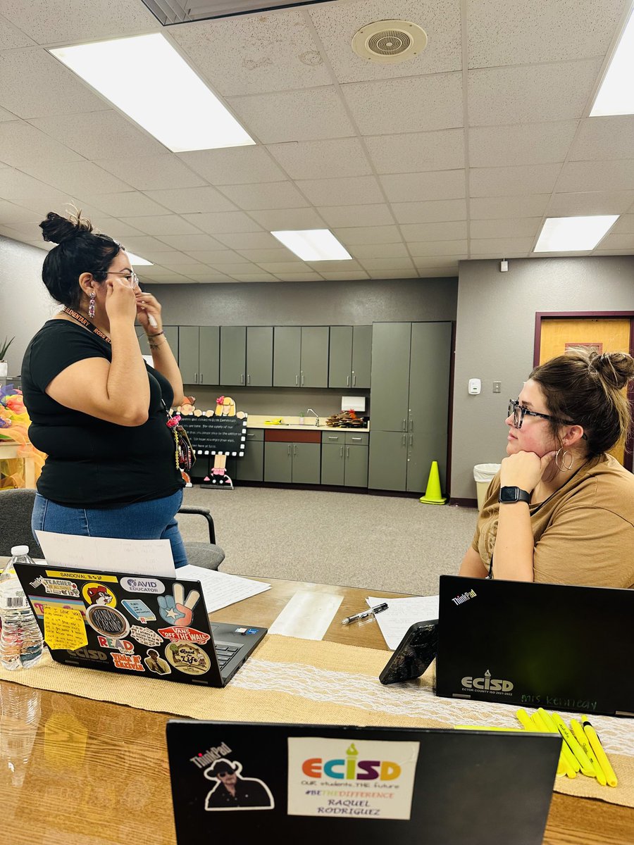 Raquel_L_Rod's tweet photo. Opportunity Culture MCL Kennedy all in during her individual coaching sessions, celebrating positives, identifying the gap, stamping an action step, scripting &amp; practicing &amp; planning the follow through. 🤩RossRamsECISD⁩ ⁦@EctorCountyISD⁩ ⁦@Ecisd_OC⁩ https://t.co/G130feOtQg