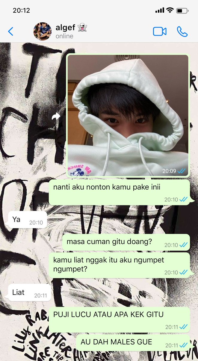 thegeminiwife's tweet photo. ; #geminifourth au!

— kisah klasik Rajendra yang punya pacar kapten futsal yang cueknya minta ampun. https://t.co/YcK0Z6K2wo
