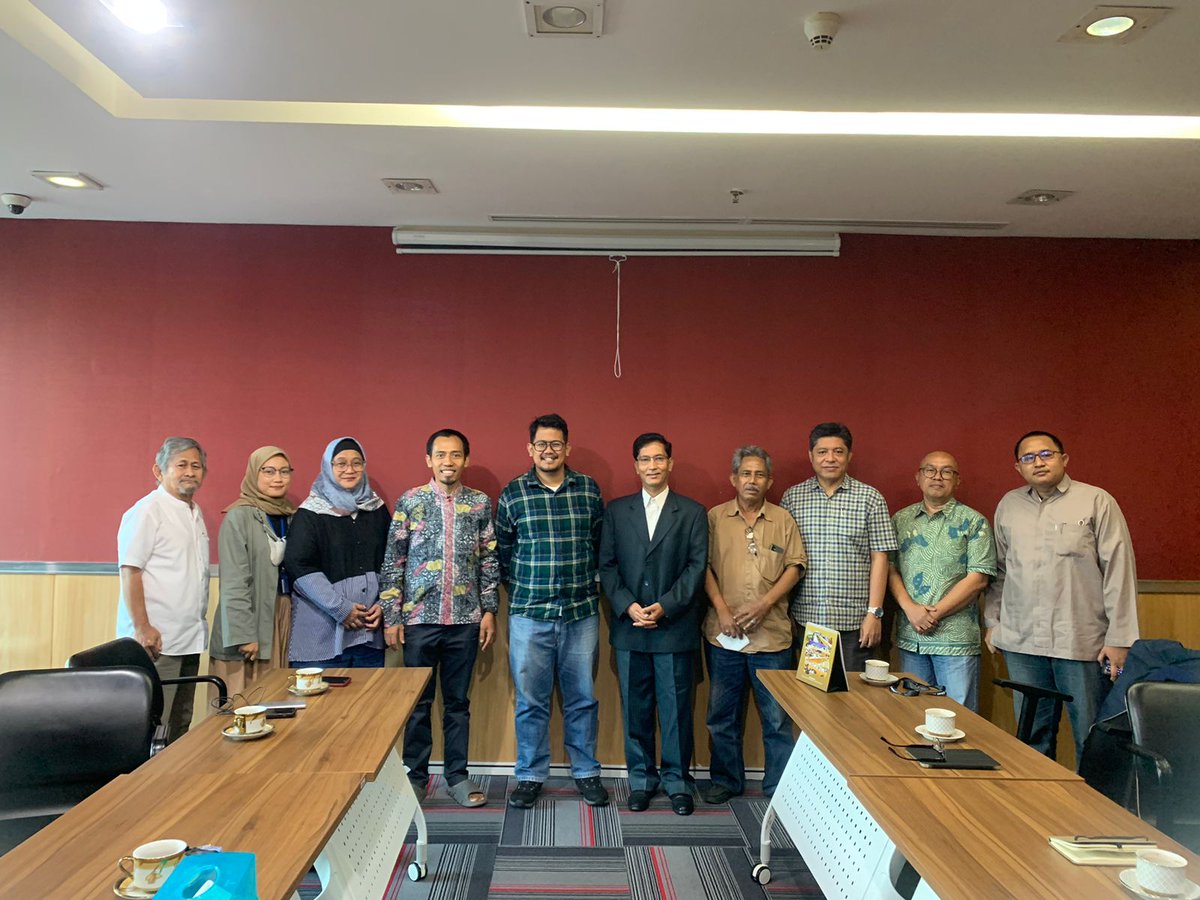 SeknasJppi's tweet photo. Kunjungan Regional MEL Advisor Program EOL Global Partnership for Education, Anoj Chhetri ke Indonesia. Salah satu agendanya adalah melakukan kunjungan ke DPRD Provinsi Jakarta untuk membahas terkait permasalahan pendidikan di Indonesia dan bgmn penyelesainnya https://t.co/PhzaNNER29