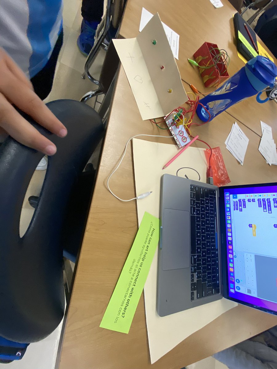 BerriosVRE's tweet photo. Q3 interaction final project is underway &amp; the vibe for critique day is on point. Students are finding the joy in sharing, admiring, suggesting, &amp; reflecting. I’m watching and smiling in  the knowledge that this is where the real learning boost happens. #wpproud 🥹 https://t.co/wbVCzZosTE