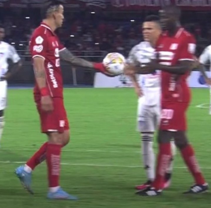 OutOfContextAm5's tweet image. 