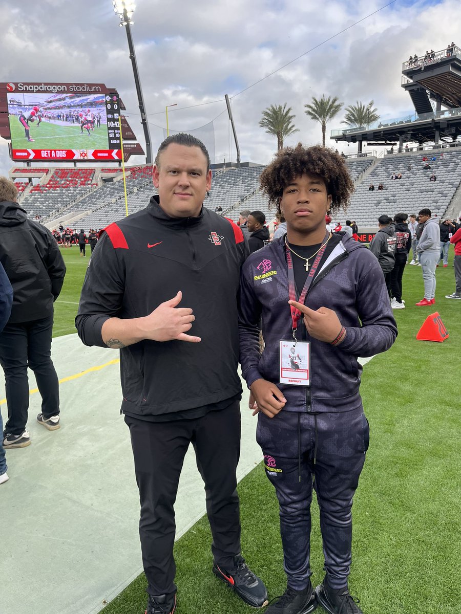 Deandre62365285's tweet photo. Thank you for the spring game visit !! @AztecFB @NEmbernate @Coach_Mattix @robbyhauck17 @WCLancerDawgs @GregBiggins https://t.co/Da0UeA6s1V