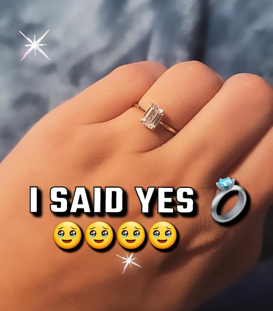 AMommy91's tweet photo. 🥹🥹🥹💍💍💍A little life update #ISaidYes #IDo https://t.co/Ilxrktaqrl
