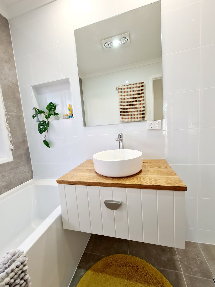 AdelaideBnR's tweet image. Before and after, bathroom and toilet renovation.

Fully redesigned bathroom space.

#tilesa #tilingideas #tilingwork #tilingadelaide #tiling #satisfyingresult #adelaide #southaustralia #localbussiness #ichoosesa #sa 
#tiler #tilerlife #waterproofing #sealedforgood #screeding…