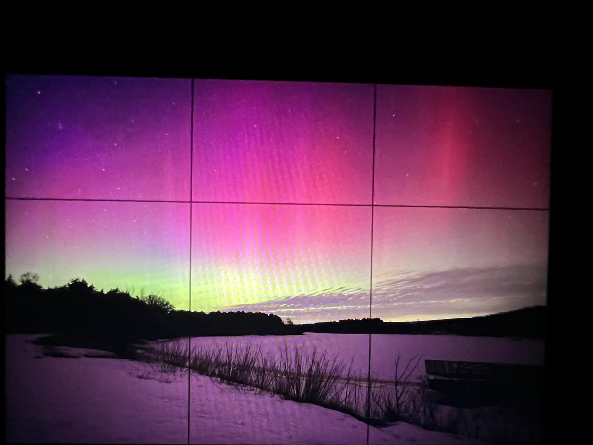 chrisallingt0n's tweet photo. Norther lights ongoing from North of Yankton, South Dakota. #Aurora #AuroraBorealis #sdwx #Space https://t.co/10AaJ3TR8Z