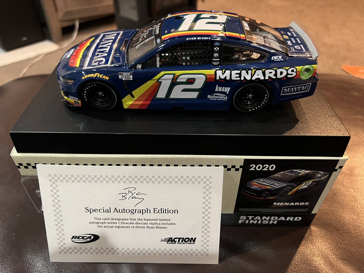 VortexRacingNet's tweet image. Lots of new and exciting 1:24 Diecast have been uploaded! Most of them autographed! Only 1 of each available, pick them up at VortexDiecast.com before someone else does