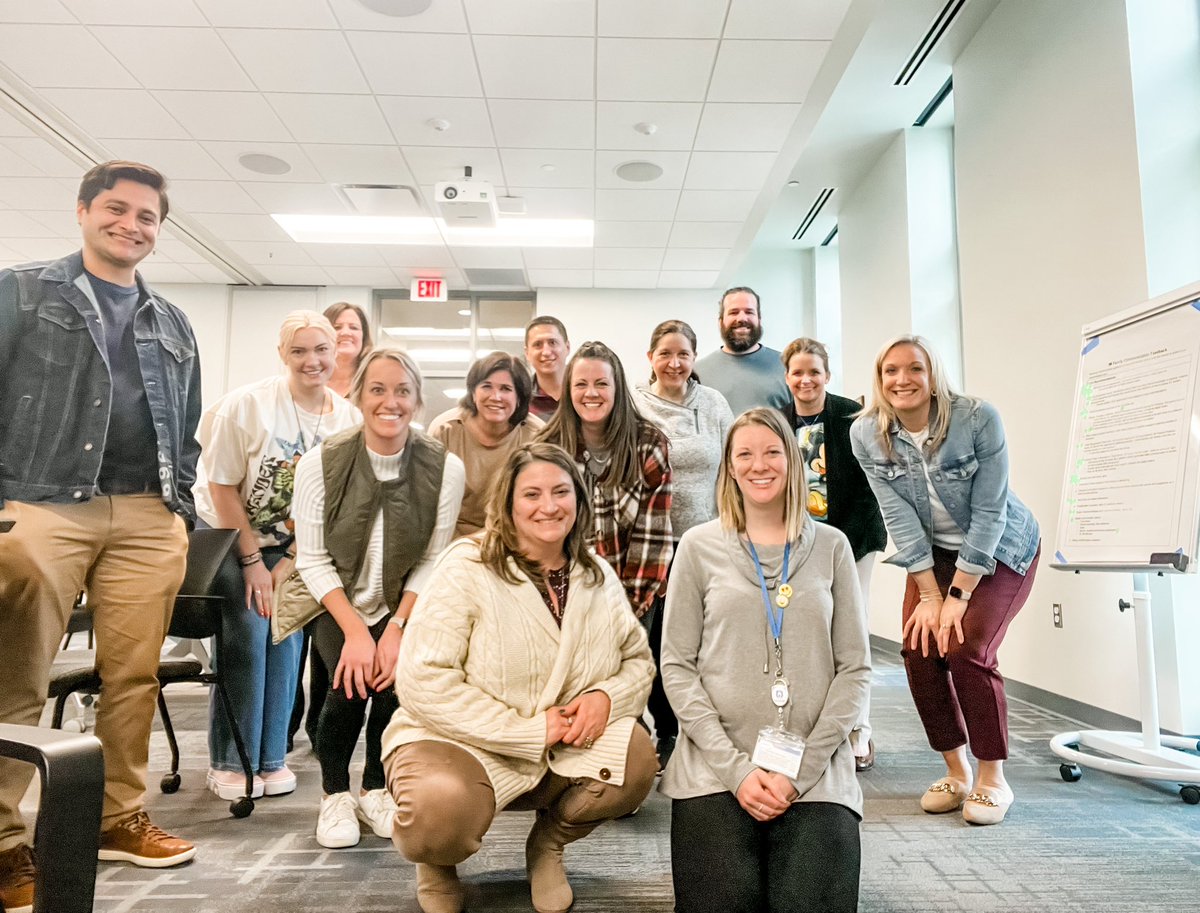 BenagesMichelle's tweet photo. It’s THIS team that leads our district math implementation plan, focuses on our vision, monitors our goal, guides next steps, &amp; inspires others to continue to do the hard work we do each day for our students in math! #grateful #TogetherWeCan #D59MathwithIM @CCSD59 @IllustrateMath https://t.co/cHVREKrZzj