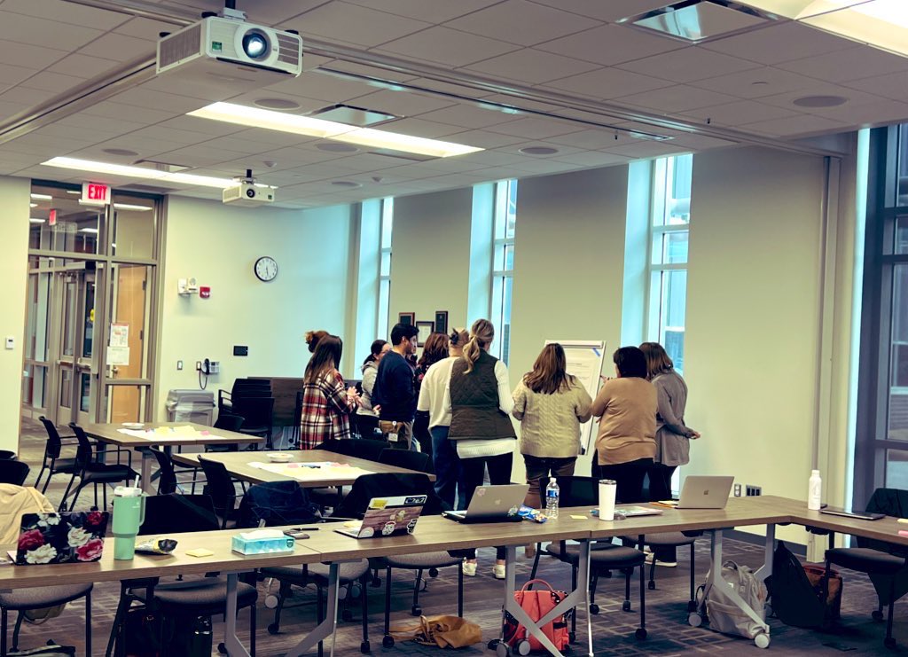 BenagesMichelle's tweet photo. It’s THIS team that leads our district math implementation plan, focuses on our vision, monitors our goal, guides next steps, &amp; inspires others to continue to do the hard work we do each day for our students in math! #grateful #TogetherWeCan #D59MathwithIM @CCSD59 @IllustrateMath https://t.co/cHVREKrZzj