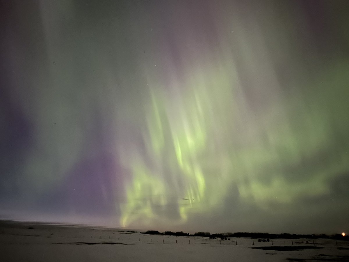 atothedandback's tweet photo. #northerlights #unreal #twp280 https://t.co/dmSutnQUJR