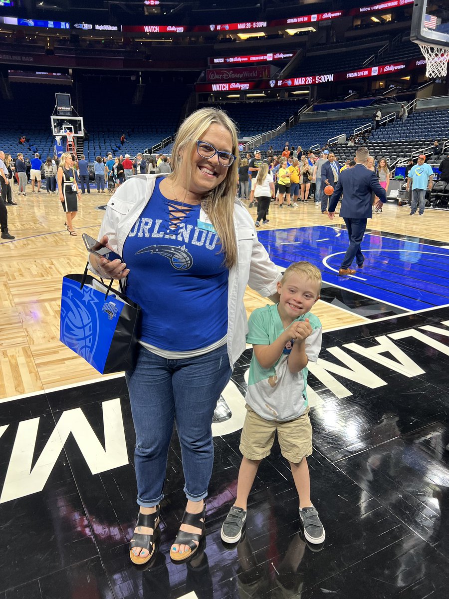 KatiePerrick's tweet photo. Down Syndrome Foundation of Florida’s Magic of Inclusion event was a great evening to celebrate IH’s own Ms. Lindsey as a Champion of Inclusion nominee for her work as a paraprofessional with my nephew 💙💛 so proud to work alongside such an amazing educator! @IvyHawnSuhr https://t.co/AwI52XE2Kb