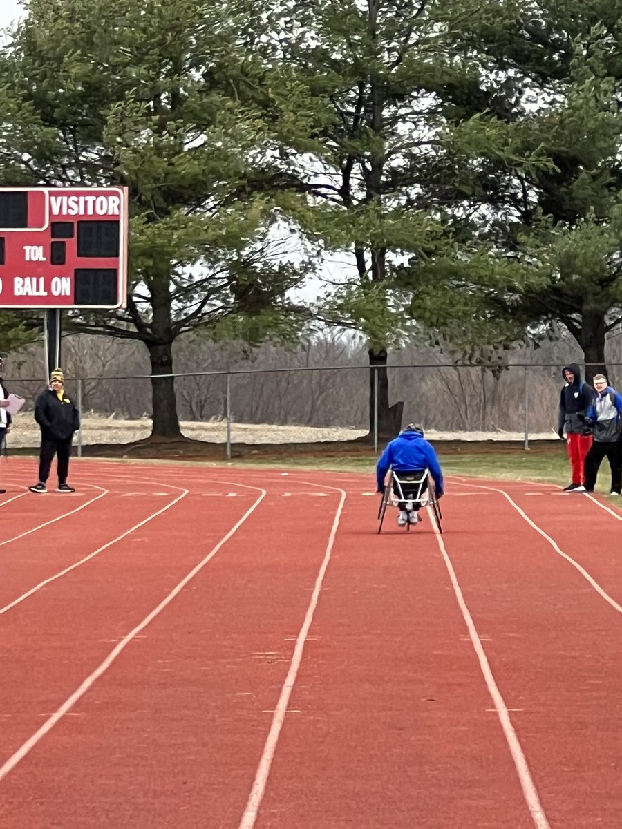 huskerfbteam's tweet photo. So proud of Nick Linton tonight competing in his 1st High School Track Meet! Nick did awesome in the 100m and 200m and represented his school with great spirit and effort! #adaptandachieve
#discoveryourabilities #onwardhuskers #dasasports  @c1Huskers @HuskerPhysEd https://t.co/dt8KtJEOd9