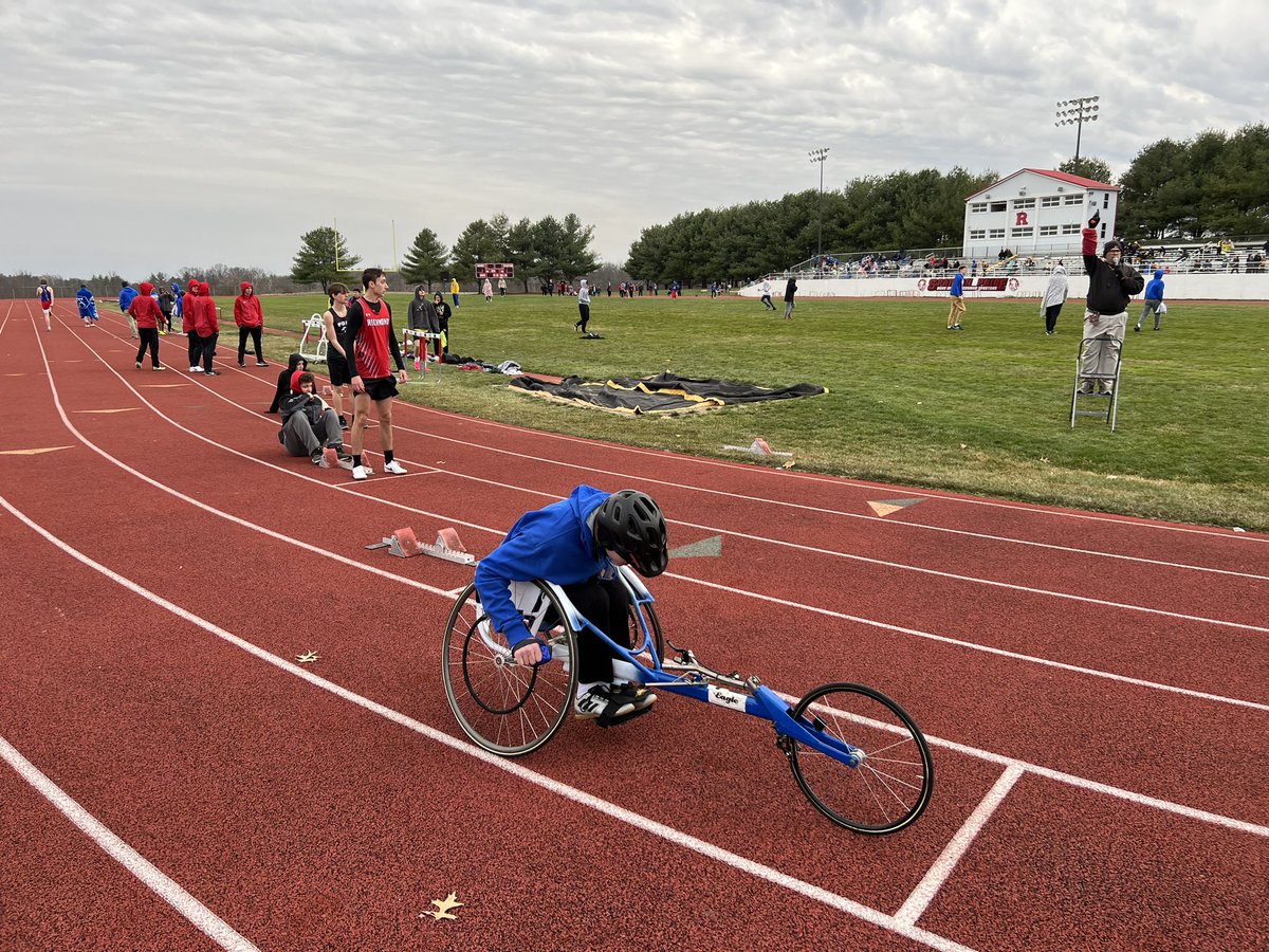 huskerfbteam's tweet photo. So proud of Nick Linton tonight competing in his 1st High School Track Meet! Nick did awesome in the 100m and 200m and represented his school with great spirit and effort! #adaptandachieve
#discoveryourabilities #onwardhuskers #dasasports  @c1Huskers @HuskerPhysEd https://t.co/dt8KtJEOd9