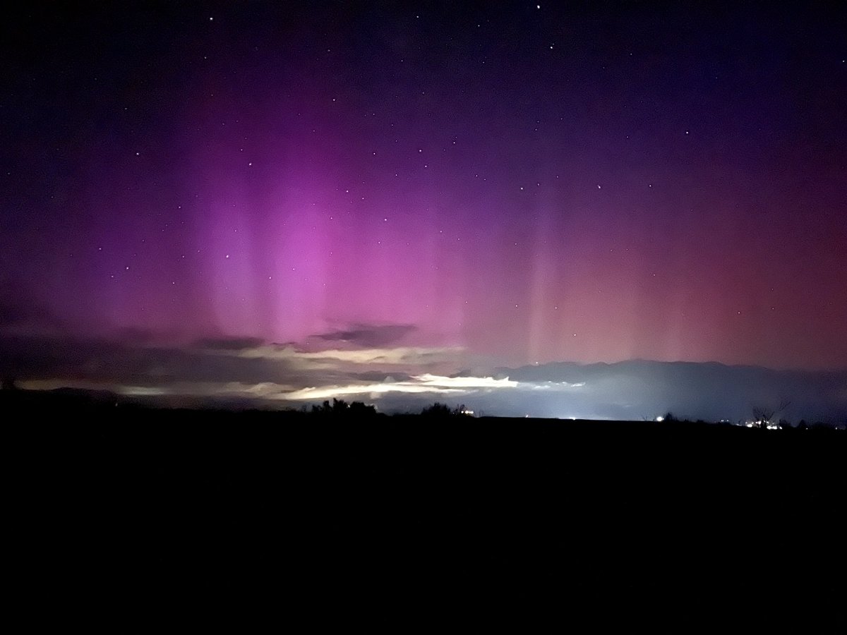 kategalliett's tweet photo. #Aurora is out tonight in Price, UT! @spacewxwatch @AuroraNotify @NWSSaltLakeCity https://t.co/mwTYpQovUe