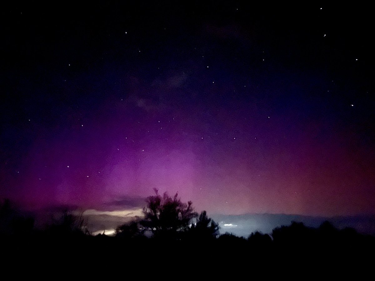 kategalliett's tweet photo. #Aurora is out tonight in Price, UT! @spacewxwatch @AuroraNotify @NWSSaltLakeCity https://t.co/mwTYpQovUe