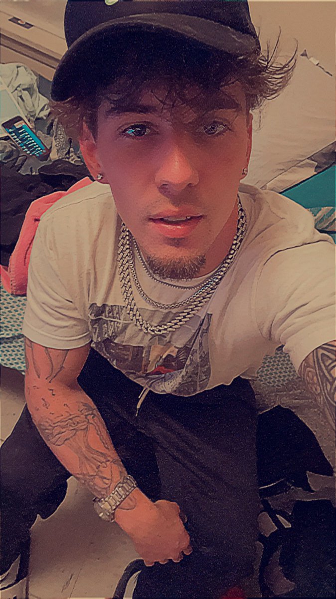 TattedBByT's tweet photo. https://t.co/sBKP3YvdVh
