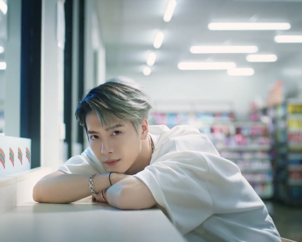 ตกหลุมรักนายอีกแล้ว....
#711THxJacksonWang 
#JacksonWang <a href="/JacksonWang852/">Jackson Wang</a>