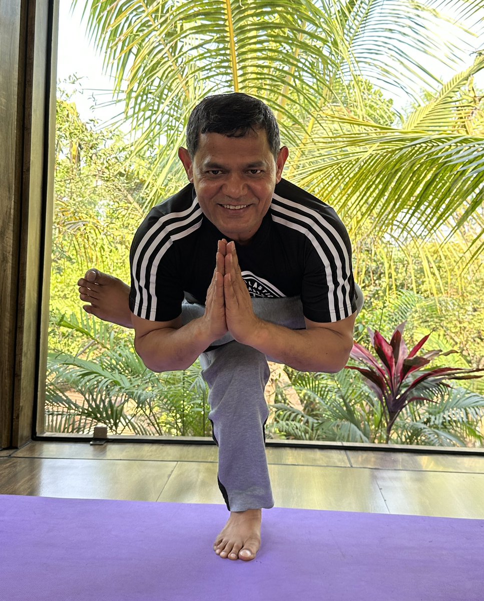 IpsDangi's tweet photo. “रुकावटें सबके रास्ते मे��� होती हैं ,कोई थक कर किस्मत को कोसता है, तो कोई किस्मत से लड़कर अपनी तकदीर लिखता है..!”
#Guide_the_Youth_Grow_the_Nation #ipsdangi #ips #Chhattisgarh #Parbatsar https://t.co/7DQ2bFwPDL