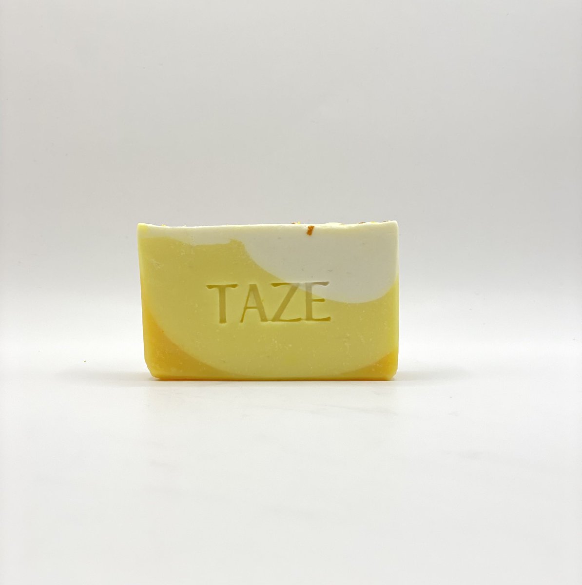 ENBcosmetics's tweet photo. MIMOSA SOAP BAR 
With that name, we know you're thinking cocktails right now. As tempting as naughty drinks are, this soap is named for its mimosa citrus fragrance. Notes of orange, middle accords of neroli and jasmine, and a light sandalwood.
#mimosa #barsoap #enbcosmetics #taze https://t.co/G5Klv1EycH