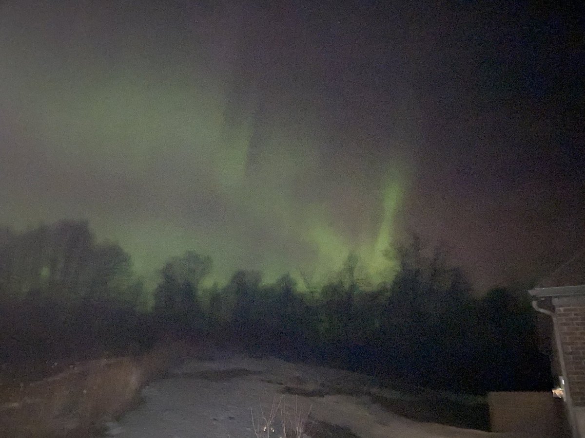 paullang77's tweet photo. @StormhunterTWN @weathernetwork In Fergus https://t.co/zf19ov9cYx