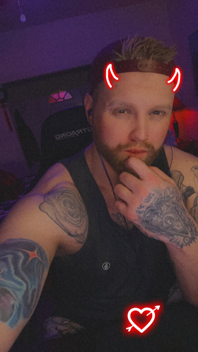 TannerRayCox's tweet photo. 6'5" DemiGod
🔹#SLUMGANG Where you at?! WE ON #APEXLEGENDS BABY!
🔹Sponsored By: @AlexanderCustom
https://t.co/nu8Jt55YnI
🔹
🔹
🔹
#twitch #twitchstream #twitchstreamer #twitchstreamers #Rank #apex #apexlegends #stream #streamer #Men #tattoos #viral #share #Menstyle https://t.co/Jq0eUyBQ2n