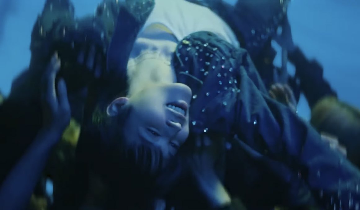 emesspace's tweet photo. ฮืออออ จีมินนนนนนน #Jimin_FACE #LikeCrazy https://t.co/BDsfaPKdYg