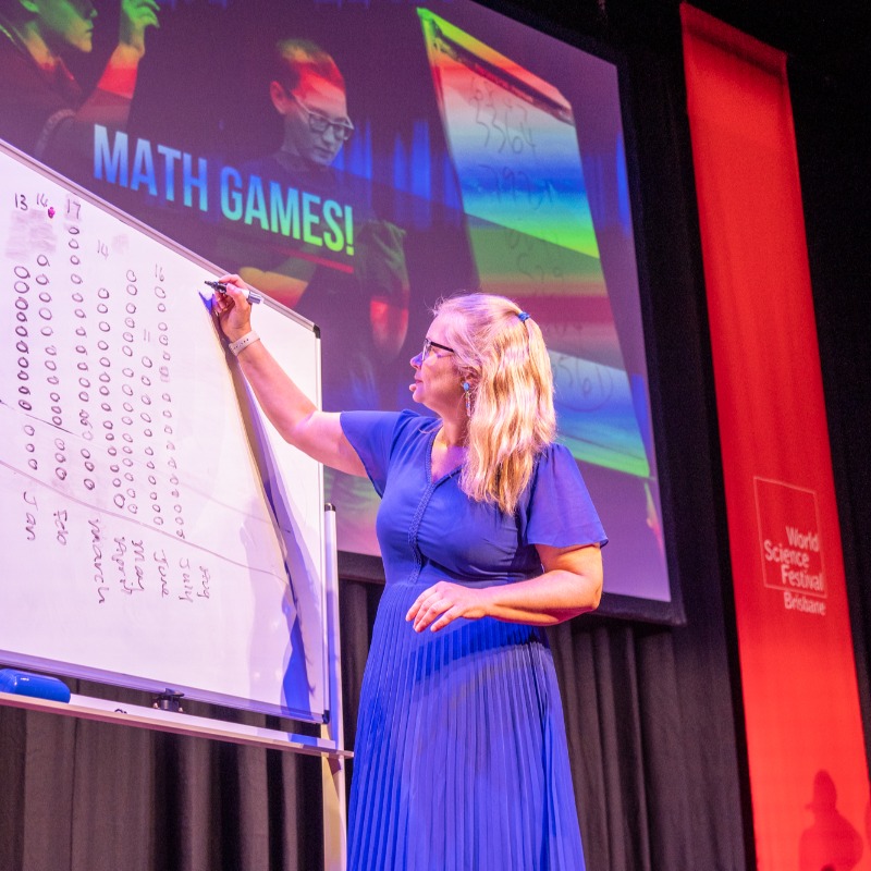 unisqaus's tweet photo. What a day at @WSFBrisbane ✨

Here we have our @MathsGirl presenting Maths Games to a (very) excited @QPAC audience...

Swipe to find out just how excited they were! 📽️