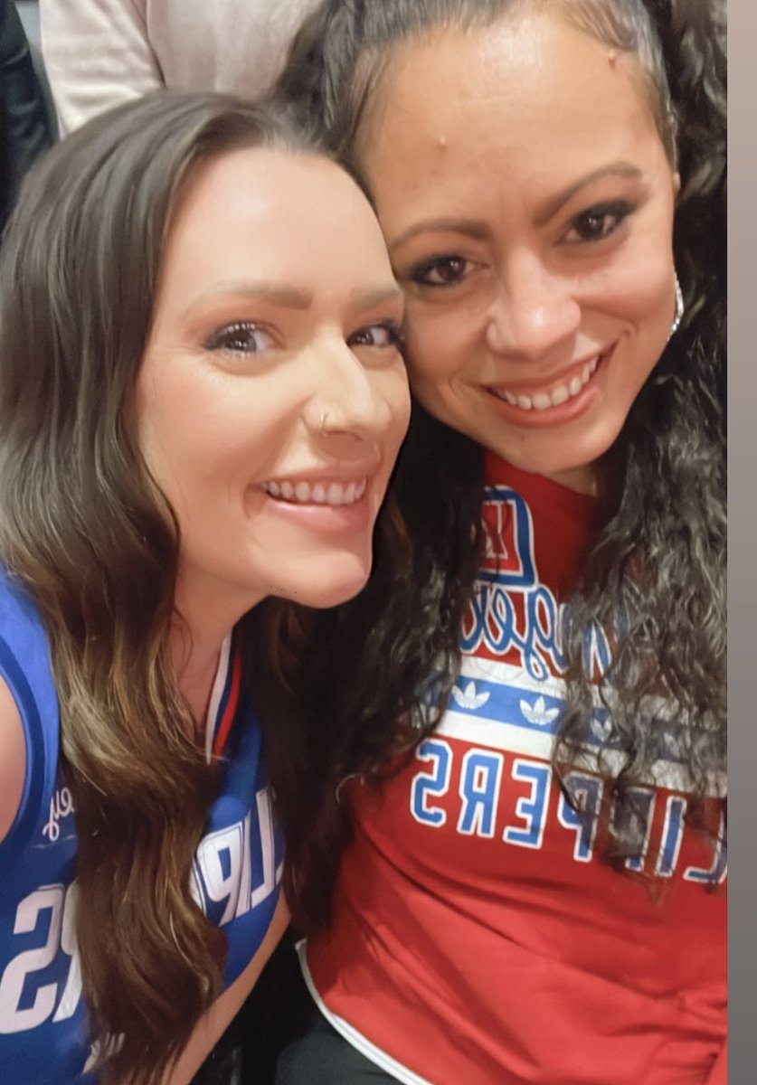 trishaanna2's tweet photo. One of my besties and another clipper baddie @KDaSilva86 💙❤️ https://t.co/D6L2N26kfP