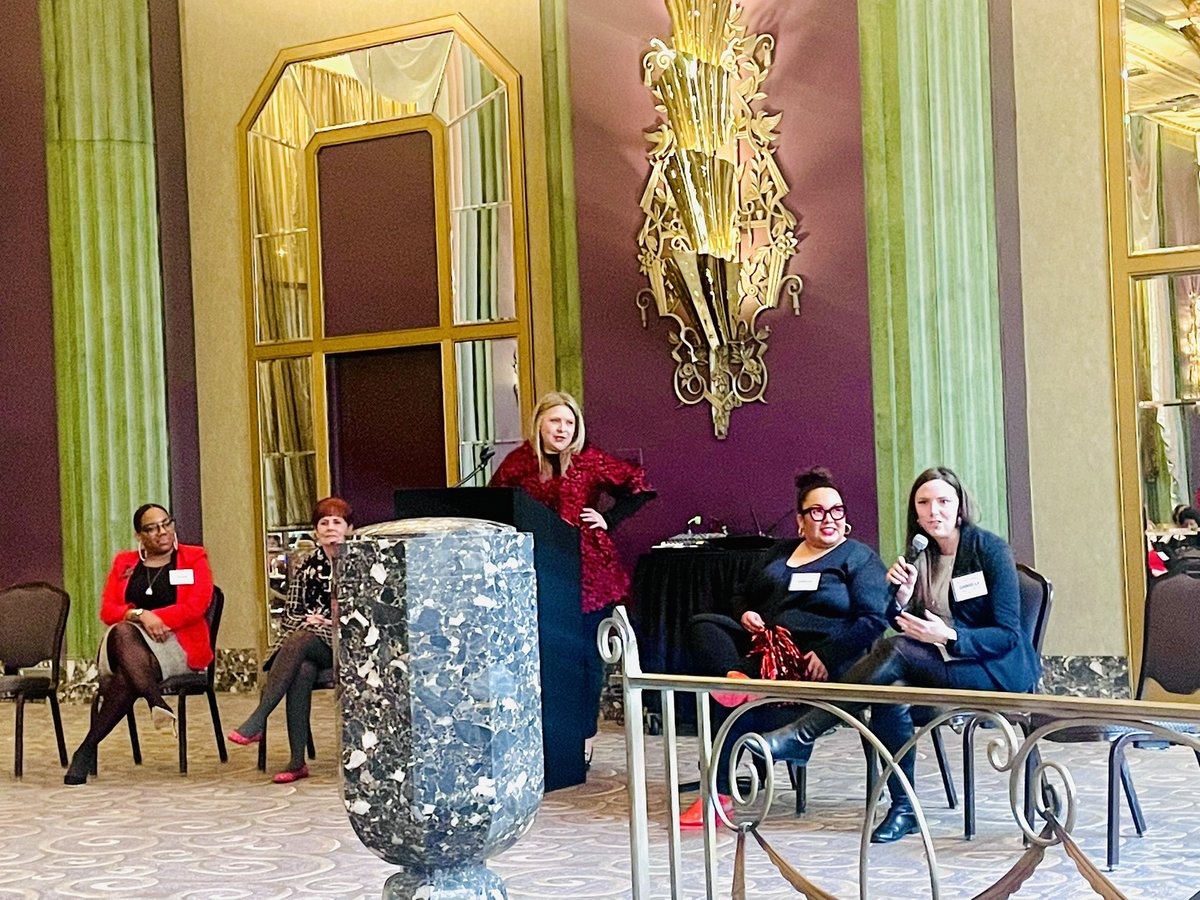 Heather Christensen tweet media