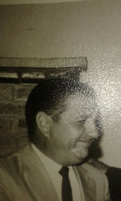 MariaSilgrassi's tweet photo. En este día especial voy a recordar a mi padre asesinado por el ERP de 17 impactos el 25/09/1974 ,en la puerta de casa, por el simple hecho de ser Militar.
#NoFueron30Mil
#MuchosNoFueronInocentes https://t.co/Zipi8y5hRg