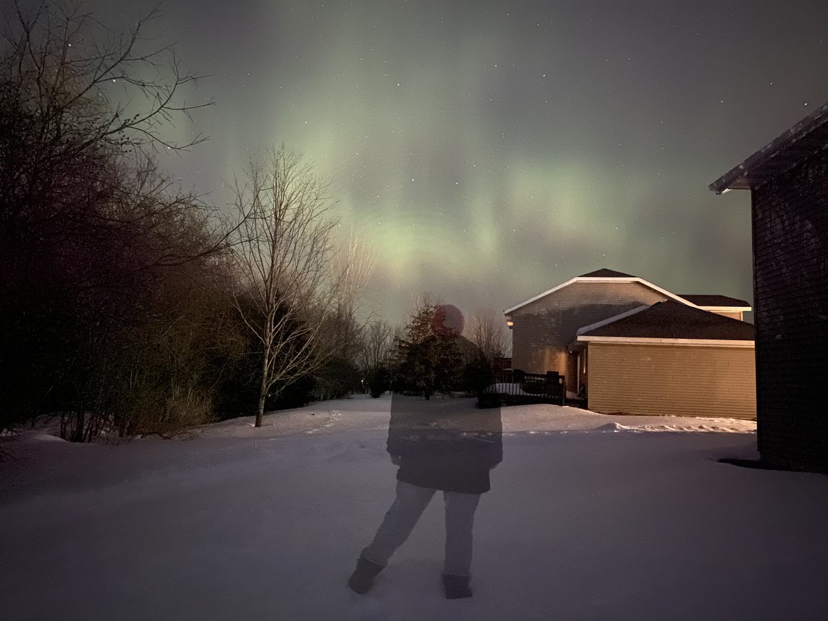 AbbeyOnAir's tweet photo. No idea how I shot this on an iPhone but I’m glad I did. #northernlights #mnnorthernlights https://t.co/zFV4mIPKo0