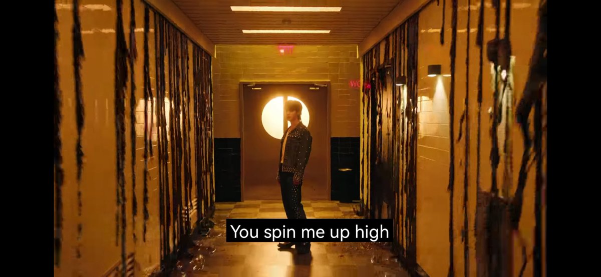 papersmoketrail's tweet photo. Uh....ok. 👀

#LikeCrazyMV #ShadowMV #YoonMin https://t.co/aaWVm20yur