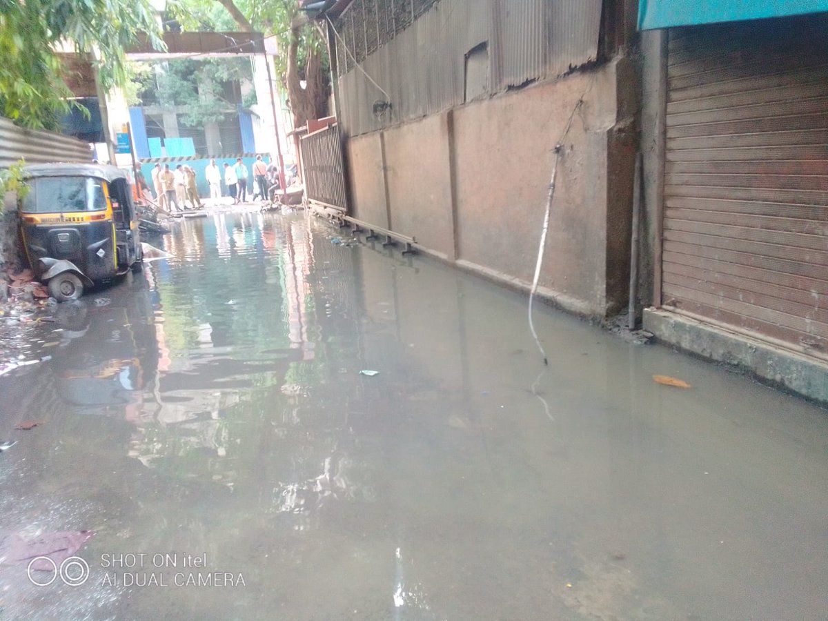AshitD's tweet photo. No action taken @mybmc. Pathetic state of affairs. Sewage water on road making it difficult for people to move but no one is taking any action. @mybmcWardT @mybmcSWM @MulundMumbai @mulund_info @mieknathshinde @CMOMaharashtra @mihirkotecha @KiritSomaiya @Medhabjp @Dev_Fadnavis https://t.co/gdP9XMyAHg