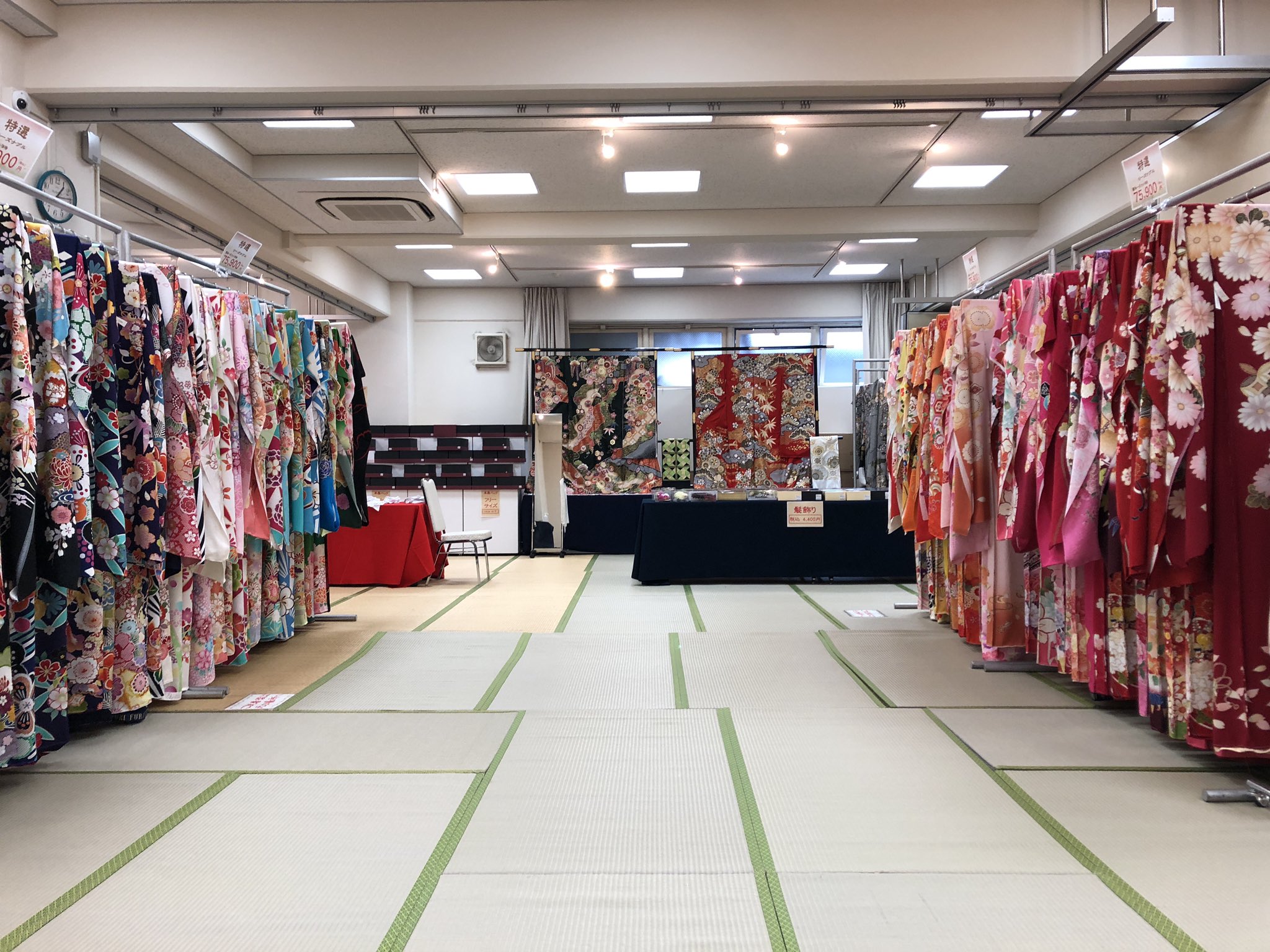 宮舘王国の市民さま専用 宮内庁御用達 漆器 山田平安堂】オーバーナイトボックス | 漆器