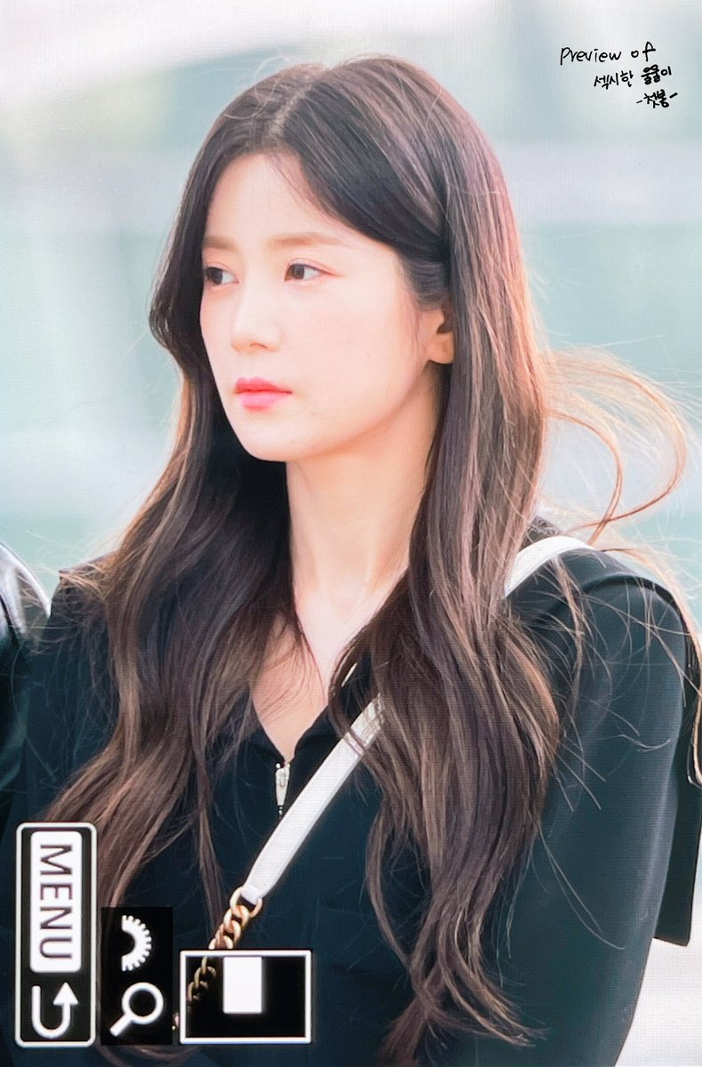 firstspring_313's tweet photo. 첫봄 Preview🌸
230324 인천공항 출국
잘 다녀와요🥰

@Apinkpcr
#에이핑크 #Apink #초봄 #Chobom 
#박초롱 #초롱 #ParkChorong #Chorong #チョロン https://t.co/JF9mqAJC4B