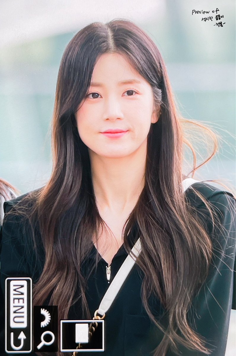 firstspring_313's tweet photo. 첫봄 Preview🌸
230324 인천공항 출국
잘 다녀와요🥰

@Apinkpcr
#에이핑크 #Apink #초봄 #Chobom 
#박초롱 #초롱 #ParkChorong #Chorong #チョロン https://t.co/JF9mqAJC4B