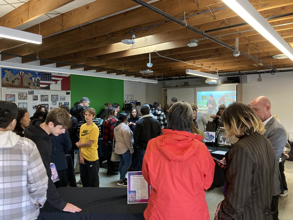 mariljones's tweet photo. Scenes from exhibition at High Tech Middle Mesa! What an amazing thing to bring a community together! Plus I got to see two of my former 4th graders who are now seniors! #shareyourlearning https://t.co/SCntzuE2Sa