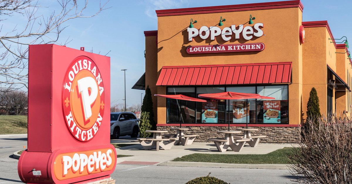 What fast food chicken place do you like the most? For me, Popeyes. #chicken #fried chicken @FriedChicken @Friedchicken4u @Friedchicken2_0 @Cannzzee @Popeyes @kfc @ChurchsChicken @Foodiechats @RealChrisSays @davsolanas @BethT79