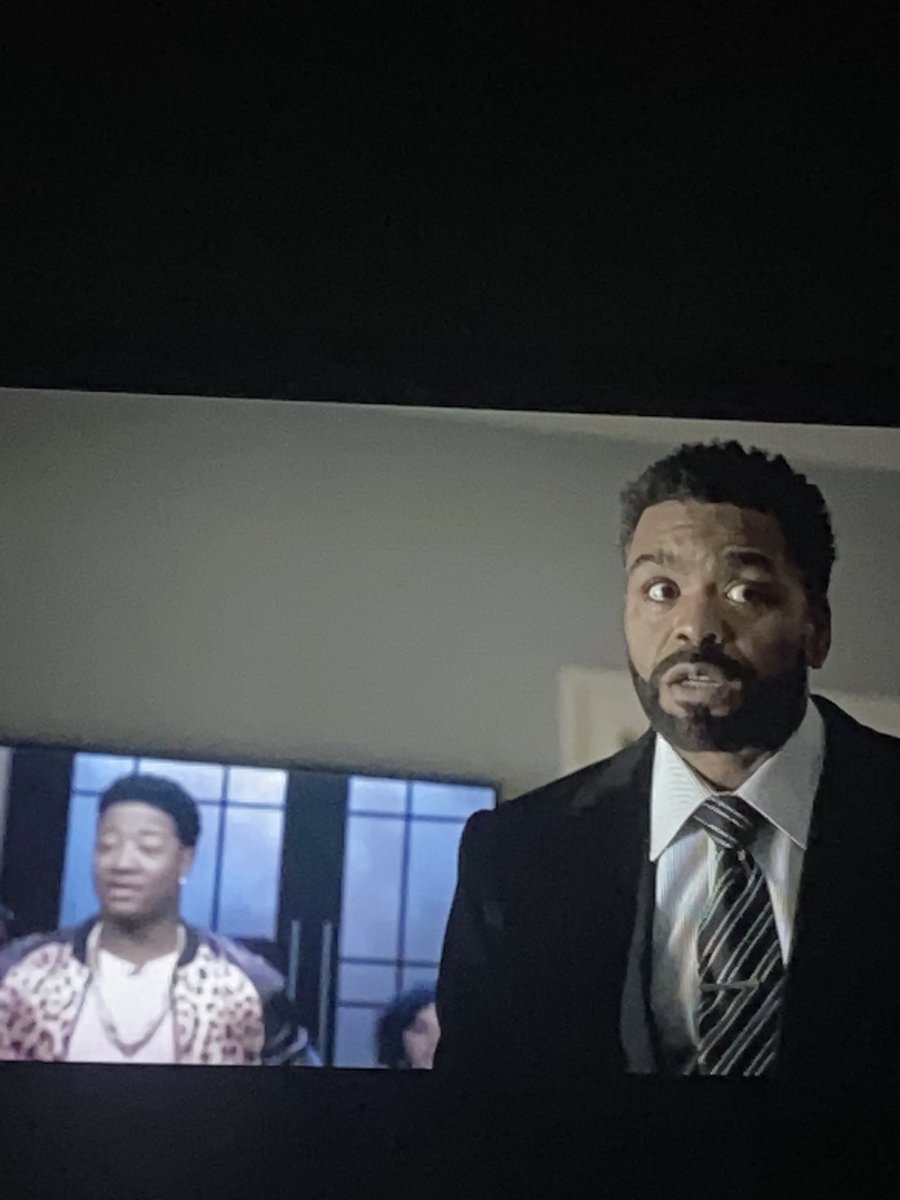 niqueybea's tweet photo. I didn’t know whether to listen to Davis or look at wtf Yung Joc doing in the background 😭😭 #PowerBook2 #PowerGhost https://t.co/0T31NUXvoN