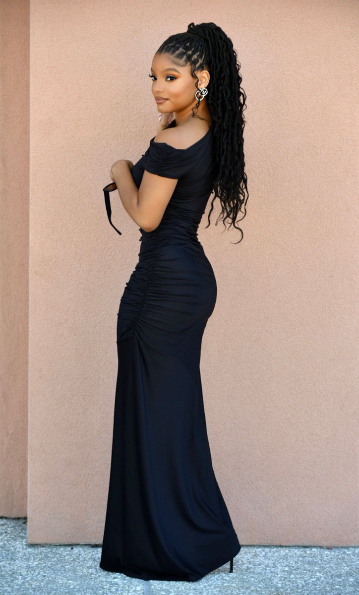 HalleBailey's tweet photo. 🖤✨ https://t.co/z4ioecAQLf